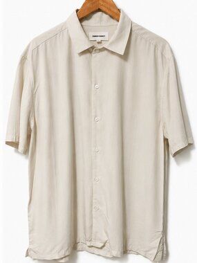 Common Market Men’s Beige Short Sleeve Button Up Shirt Size Large Minimalist NEW